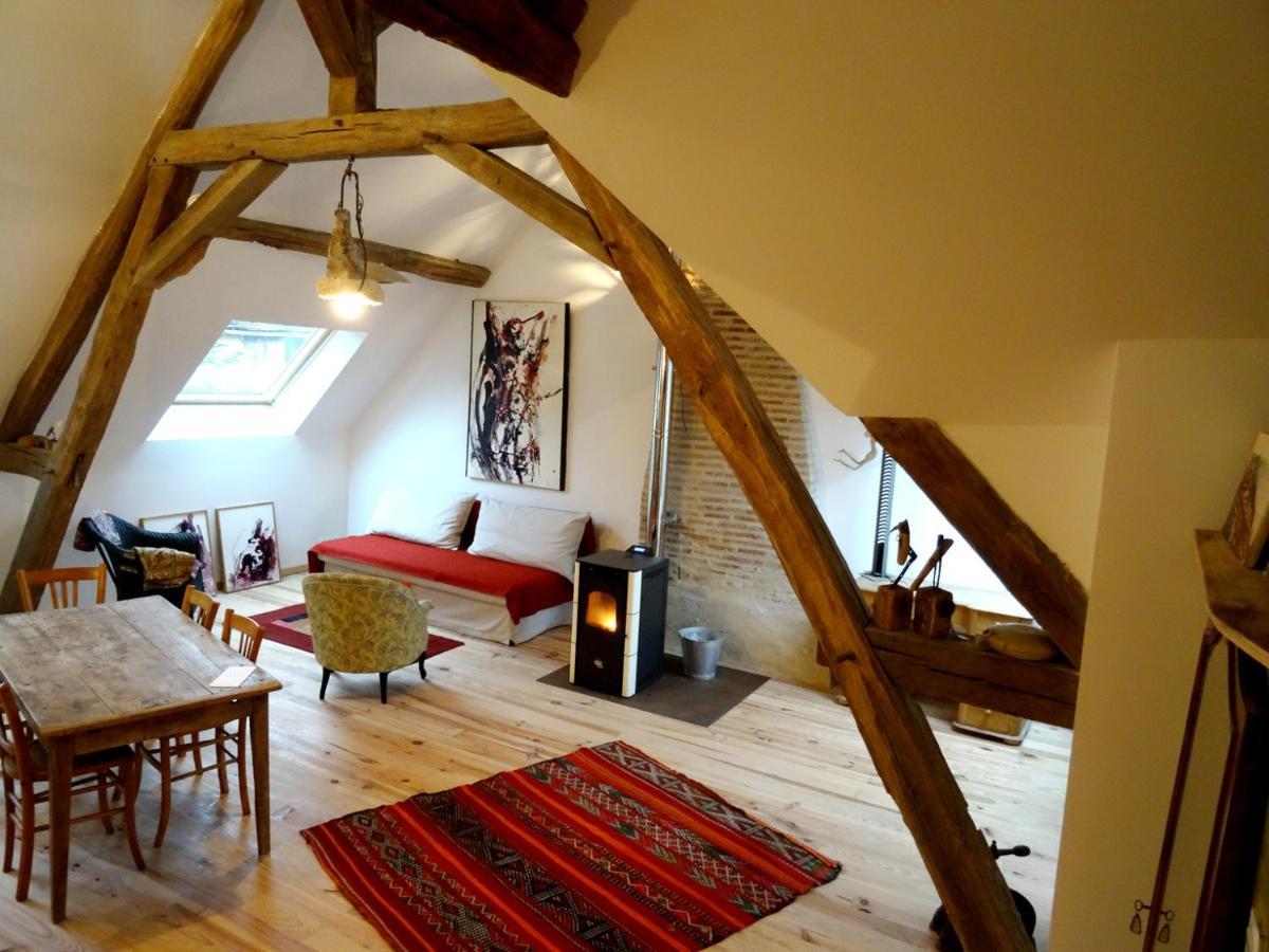 Bed and Breakfast L'Escalier Des Reves Сен-Совёр-ан-Пюизе Экстерьер фото