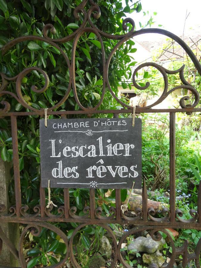 Bed and Breakfast L'Escalier Des Reves Сен-Совёр-ан-Пюизе Экстерьер фото